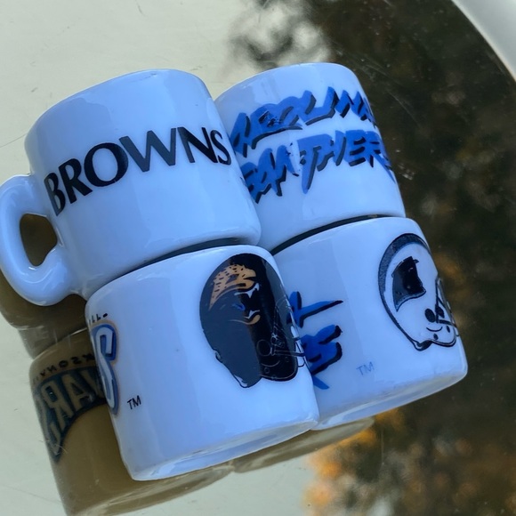 COLLECTABLE VINTAGE NFL MINIATURE MINI COFFEE CUP MUG LOT OF 4 - Picture 5 of 17